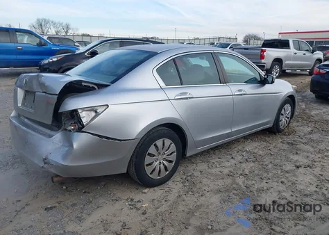 2010 Honda Accord 2.4 Lx z USA, uszkodzony, nr VIN 1HGCP2F35AA072380